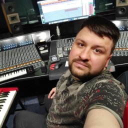 Псевдоним Аспирин скрывает имя талантливого композитора Владимира Алексеенко работающего над хитами