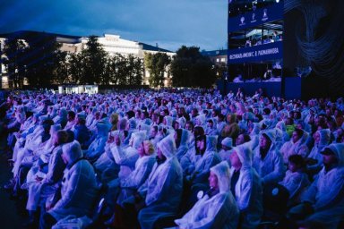 Эпохальные звучания Рахманинова нашли отклик у более десяти тысяч зрителей Эпохальные звучания Рахманинова нашли отклик у более десяти тысяч зрителей